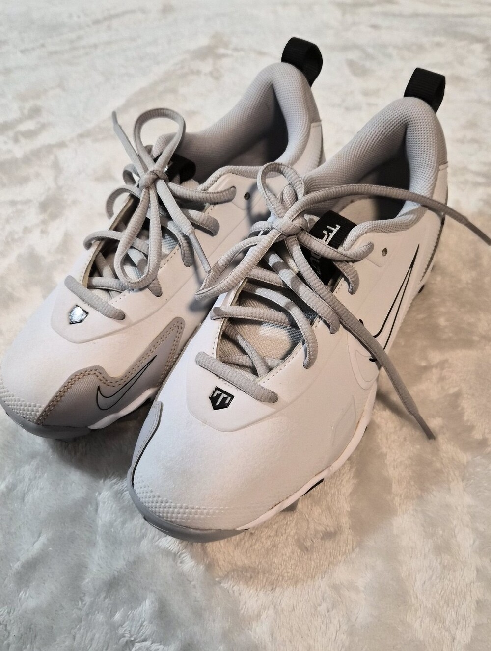 Nike Alpha Huarache 4 Keystone Youth Baseball Cleats Gray White Size 3.5Y
